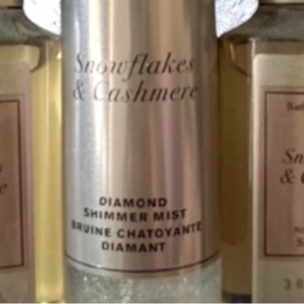Snowflakes & Cashmere Bath & Body Works Diamond Shimmer Mist Fragrance NEW